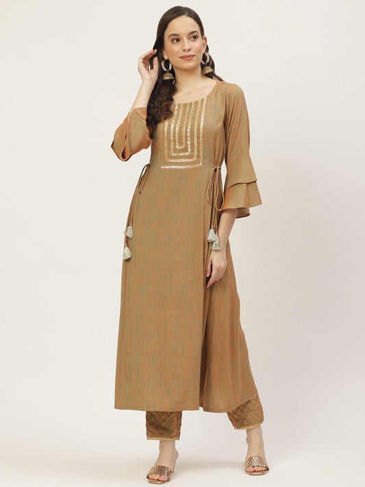 Women's Green Color Viscose Blend Floral A-Line Self Design Kurta Pant Set