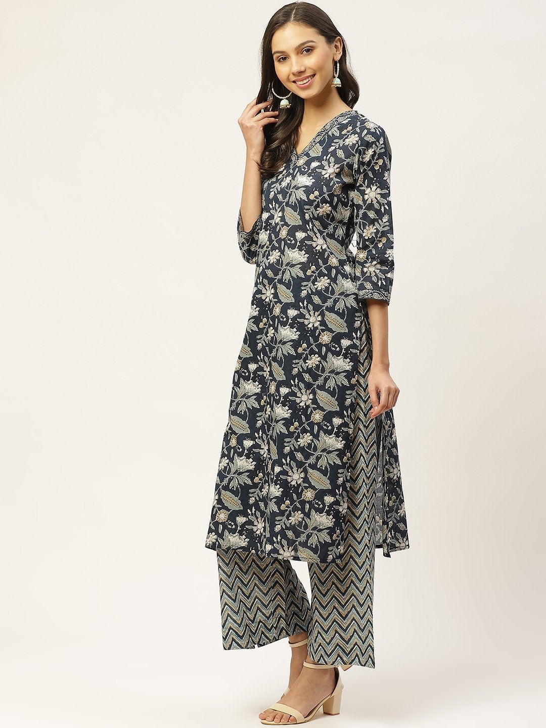 Women's Navy Blue & White Ethnic Motifs Hand Printed Cotton Kurta with Palazzos