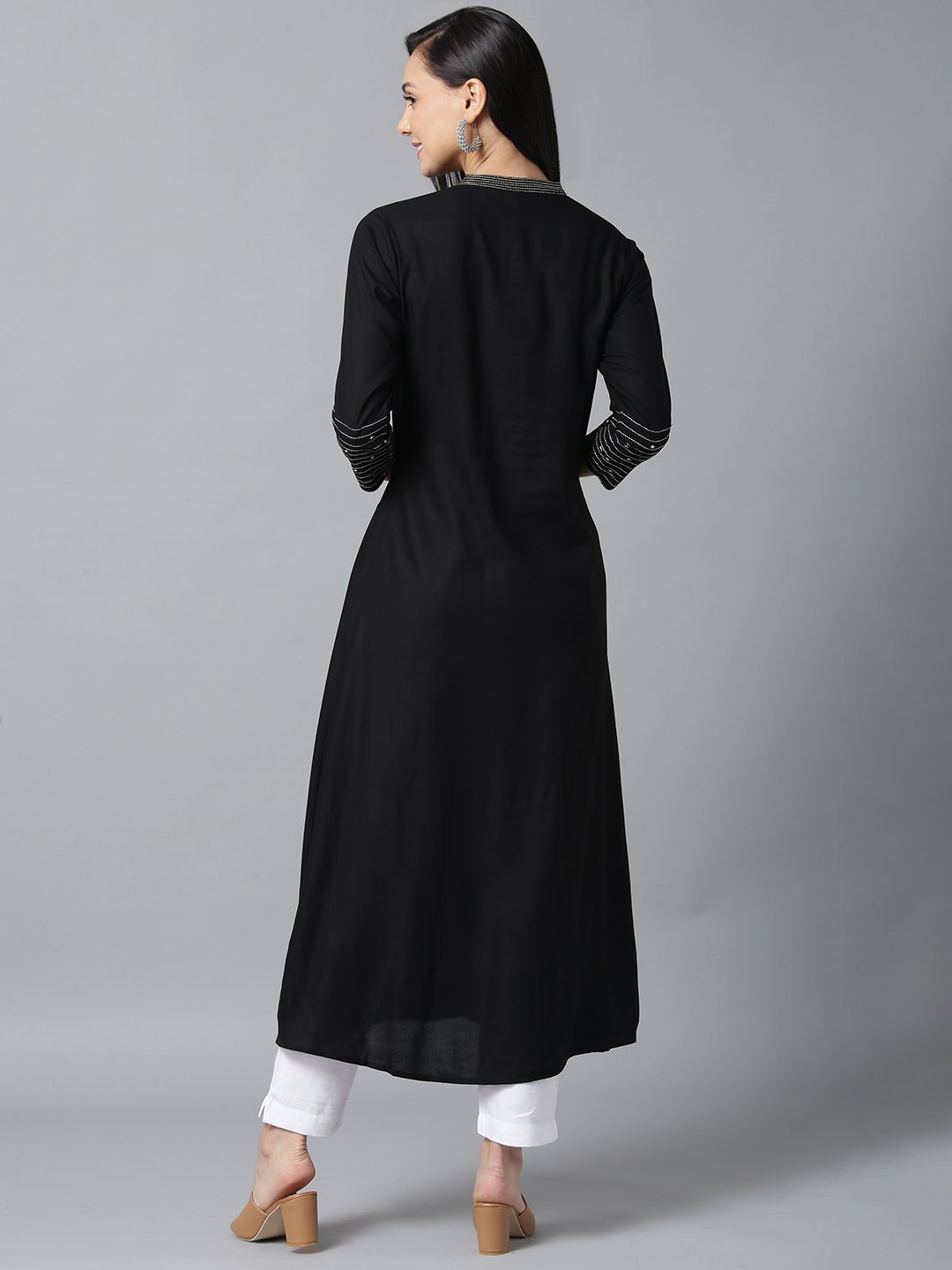 Color_Black