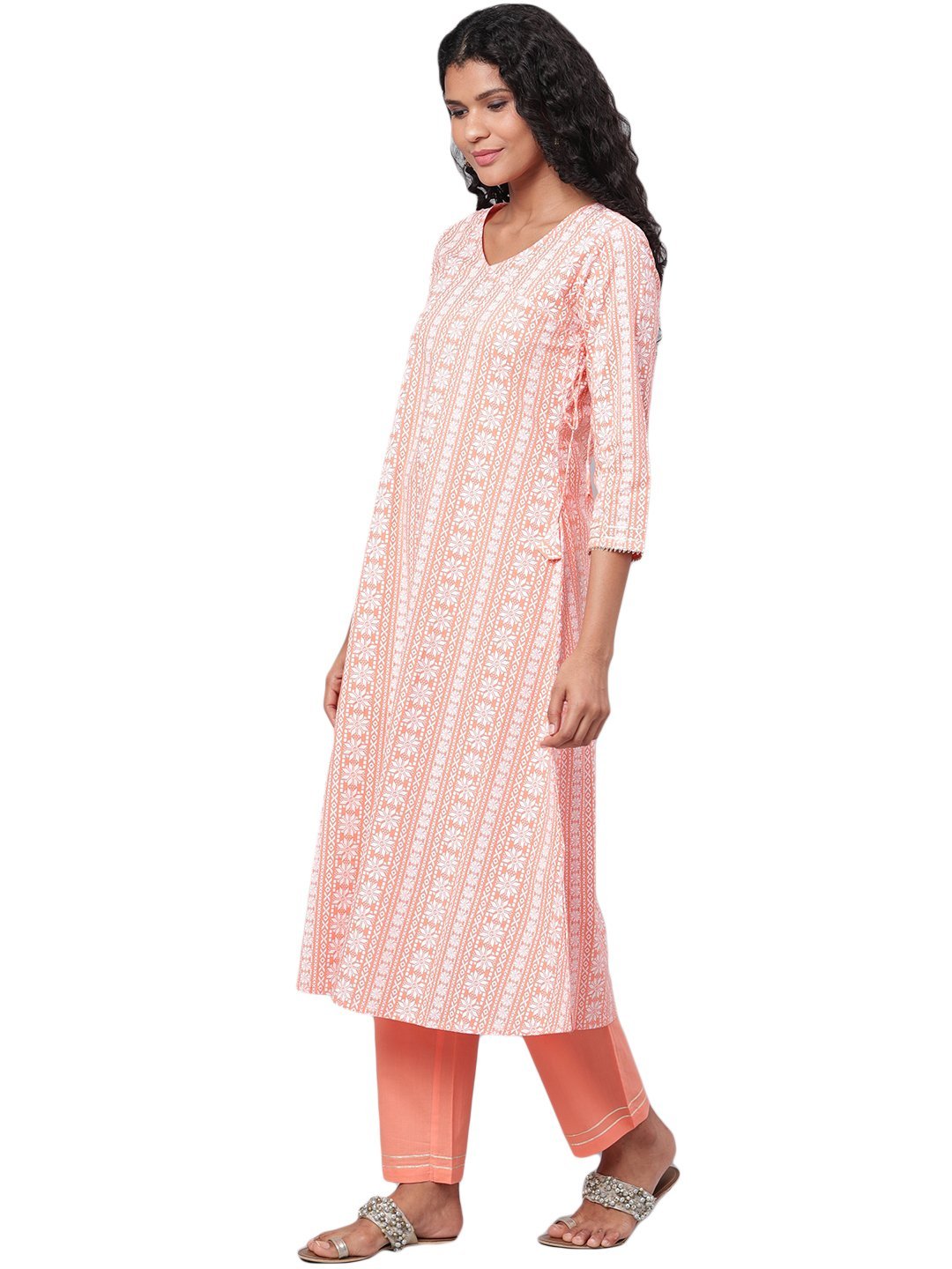 Women Peach Printed Cotton Kurta & Pant Set by Myshka (