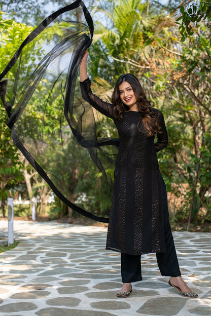 Women's Black And Gold Thread Work Kurta Set