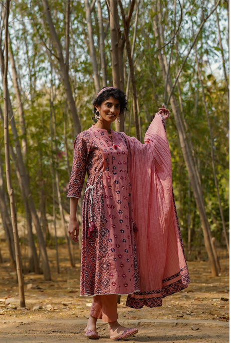 Women's Peach Cambric & Cotton Flex Printed A-Line Kurta Pant Dupatta Set