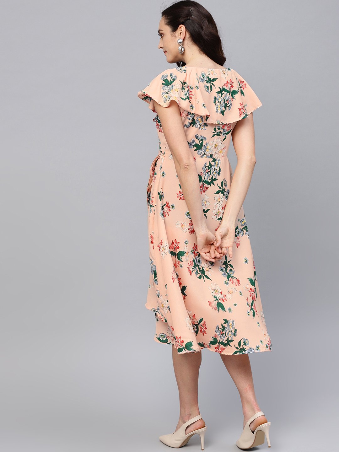 Women Peach Floral Printed by Myshka (