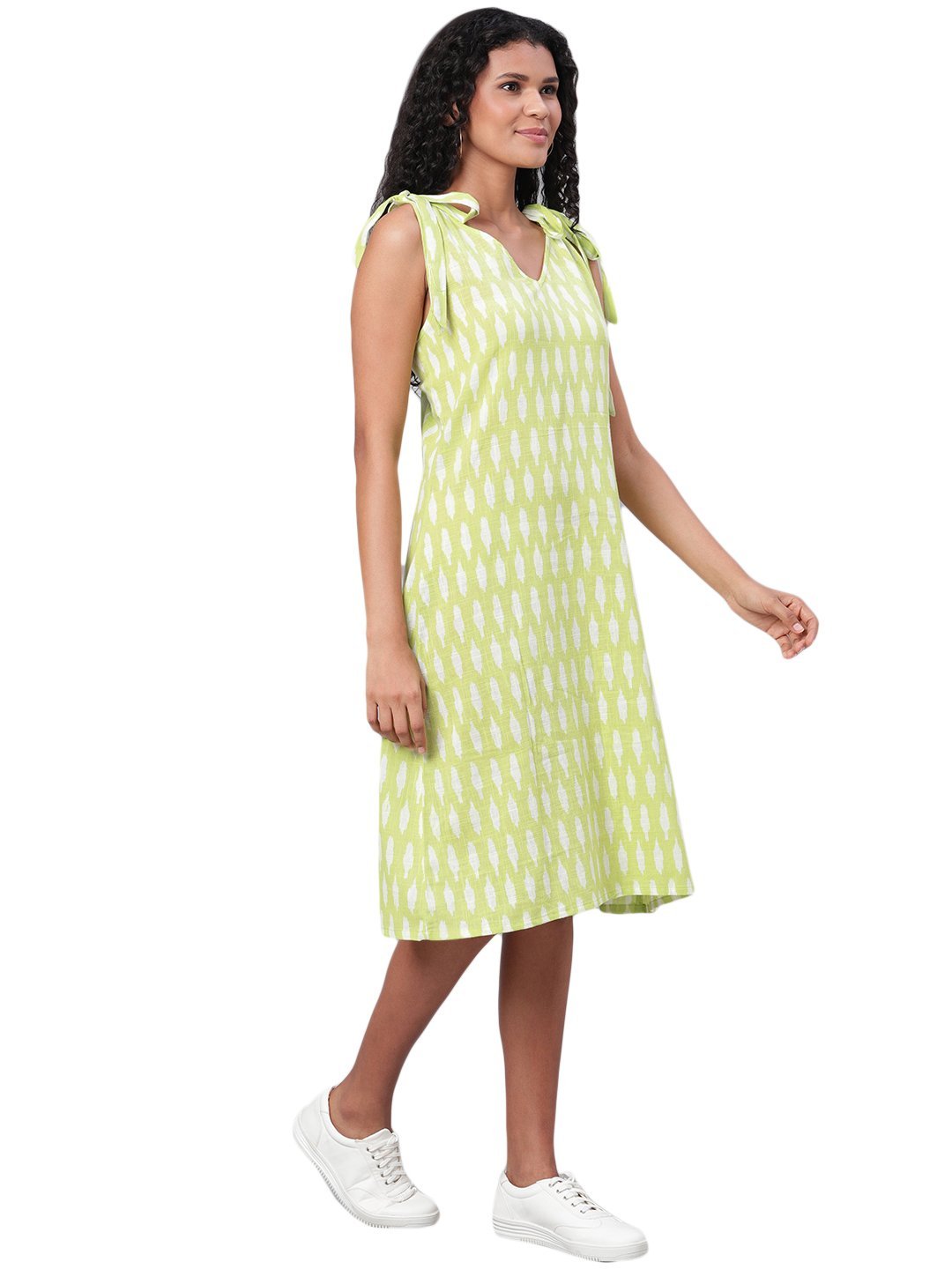 Women's Green Printed Sleeveless Cotton Slub V Neck Casual Dress