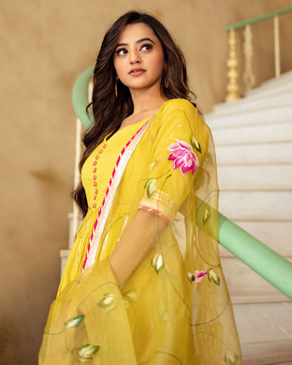 Women's Dhanyasri Handpainted Suit Set