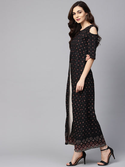 Women Black Cotton Kurti by Myshka (