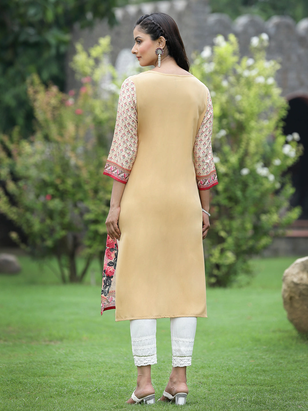Color_Beige