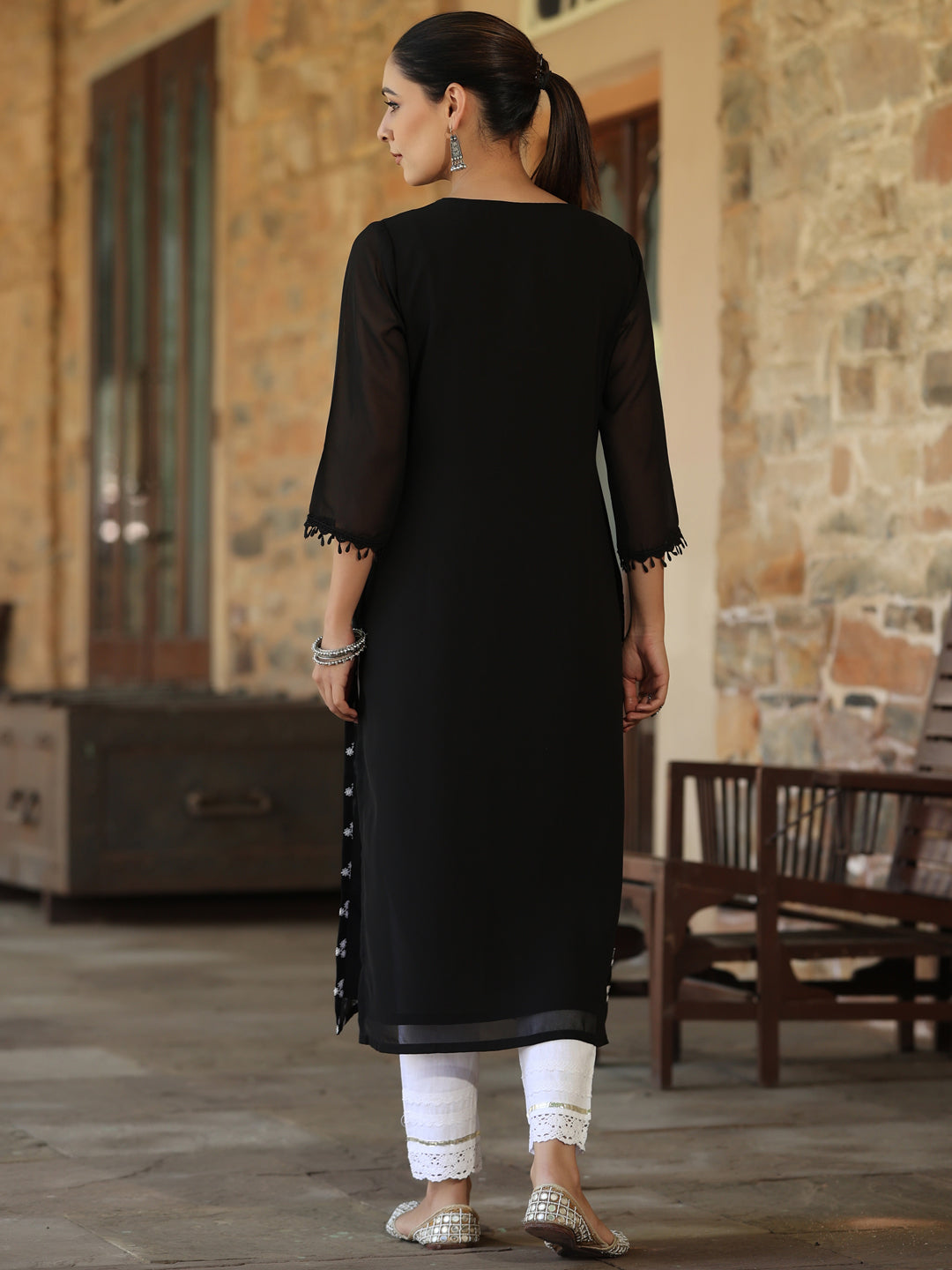 Color_Black