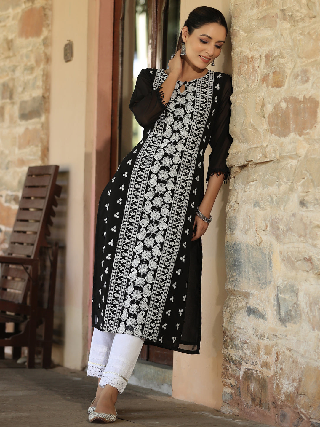 Color_Black