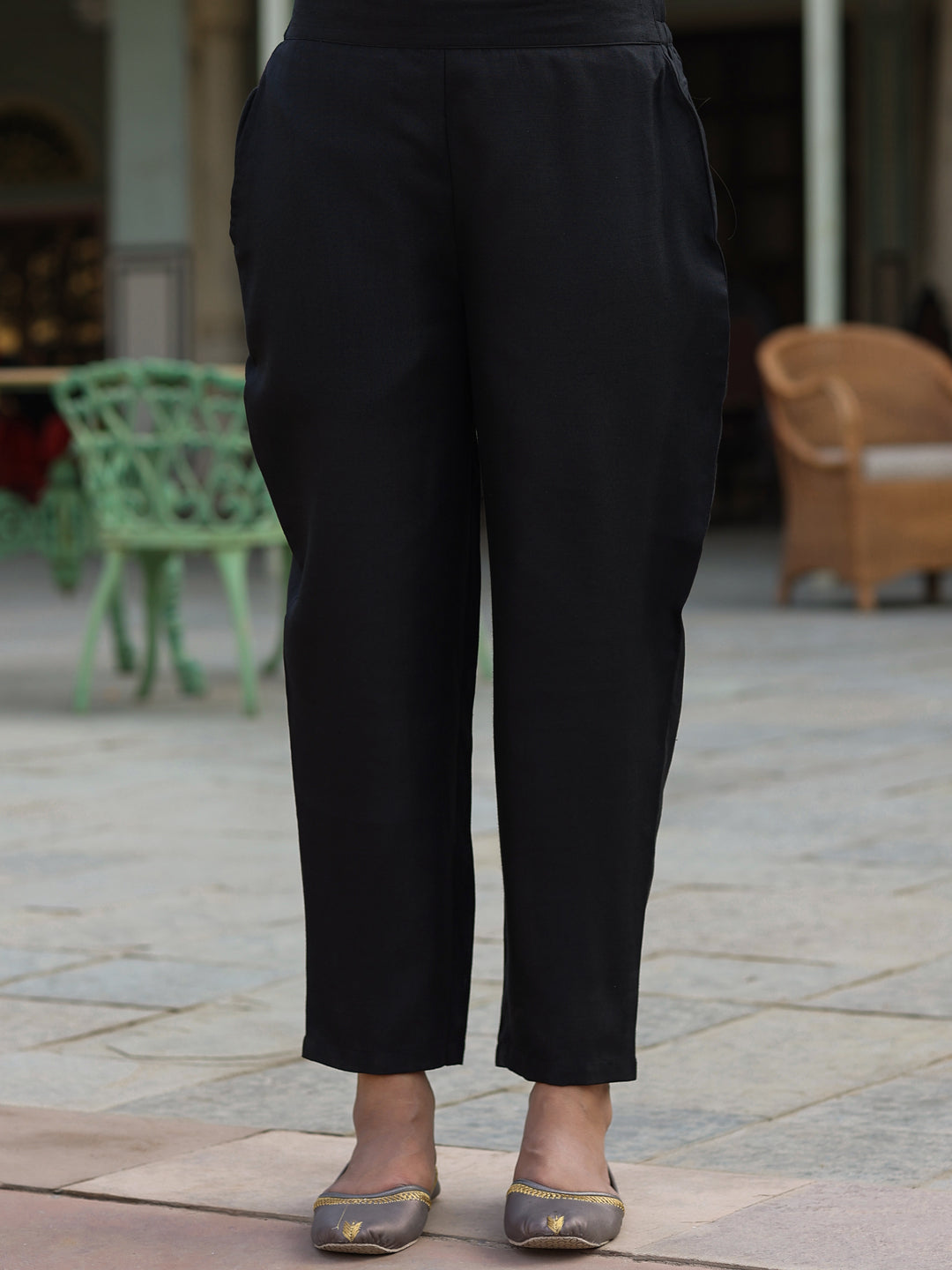 Color_Black