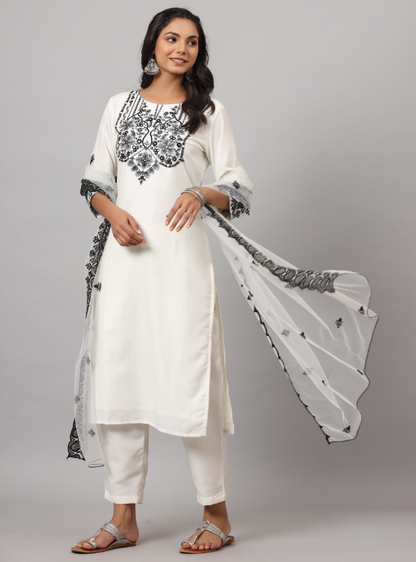 Women's White CHINON Solid Embroidered Kurta Set