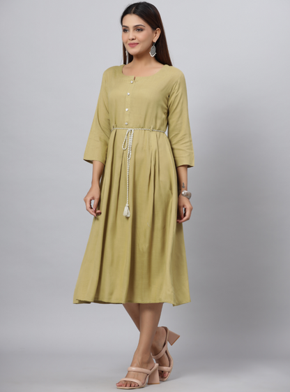 Women's Green Rayon Slub Solid Dress