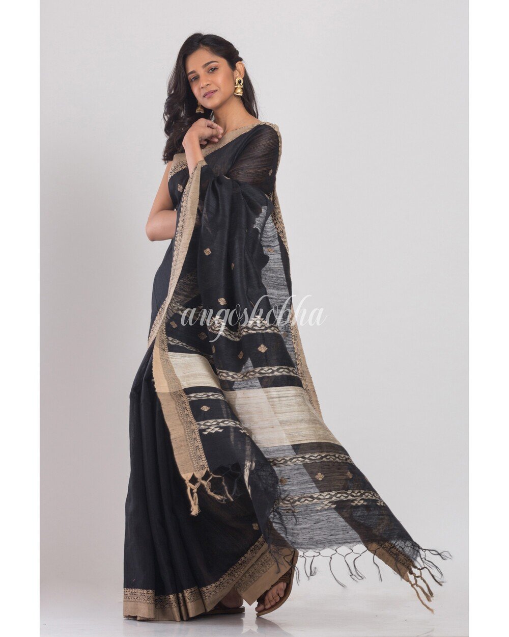 Women's Black Matka Silk Saree