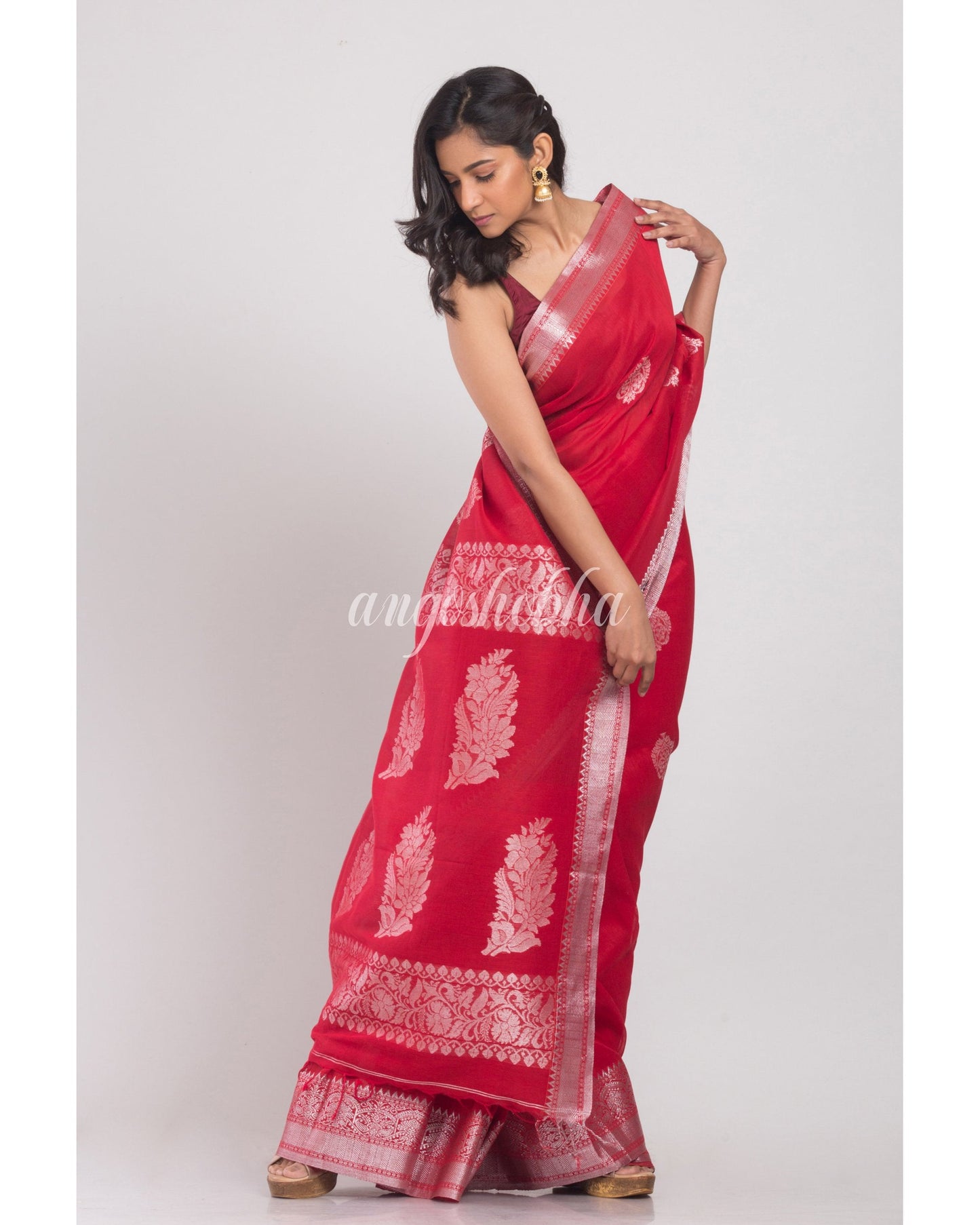 Women's Red Cotton Linen Jamdani Saree
