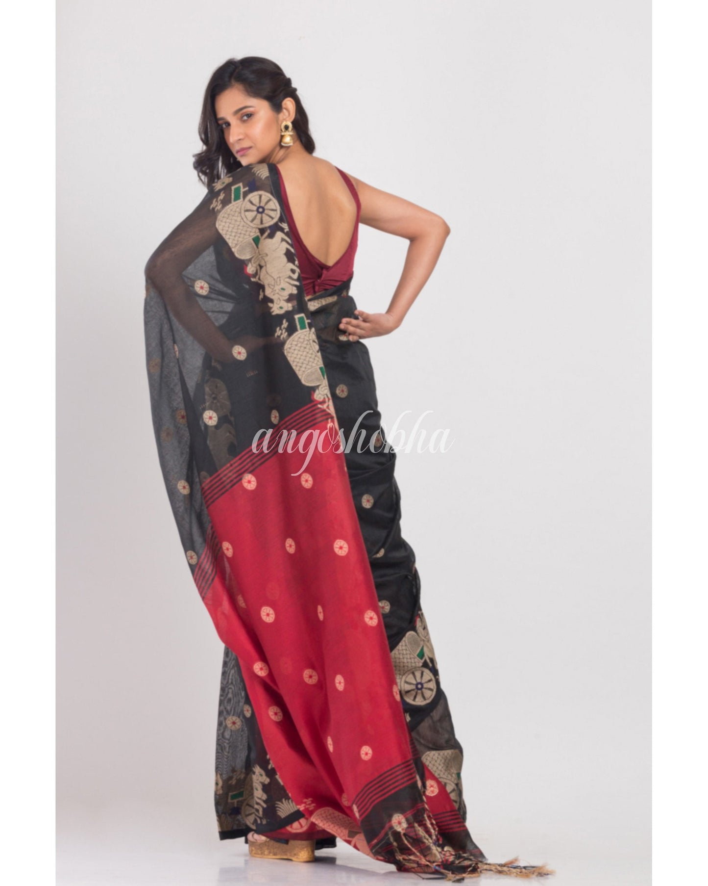 Women's Black Handloom Blended Cotton Saree