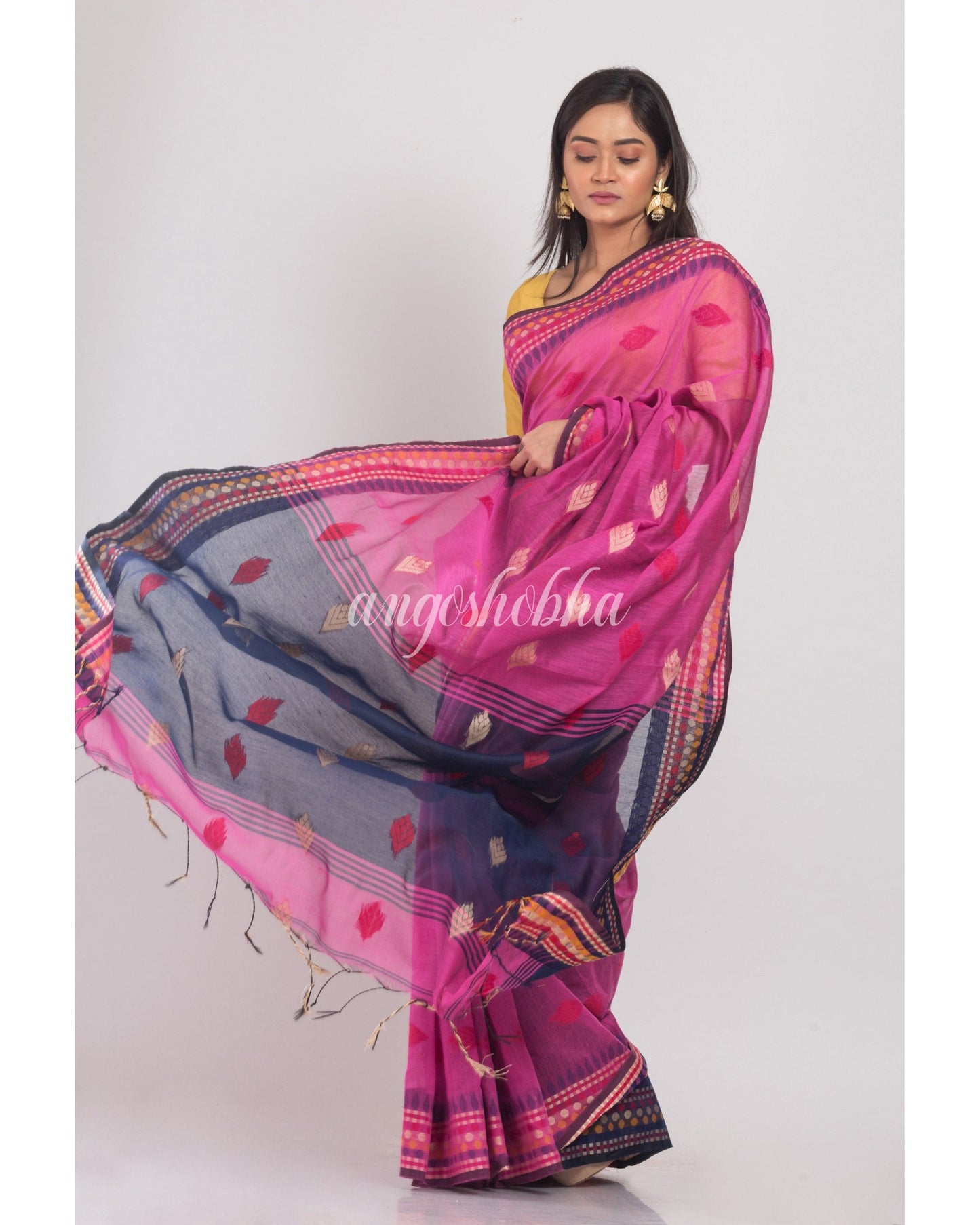 Women's Pink Handloom Blended Cotton Saree