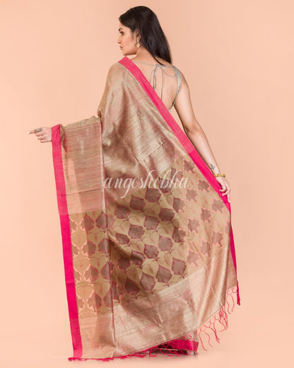 Women's Beige Matka silk Jamdani saree