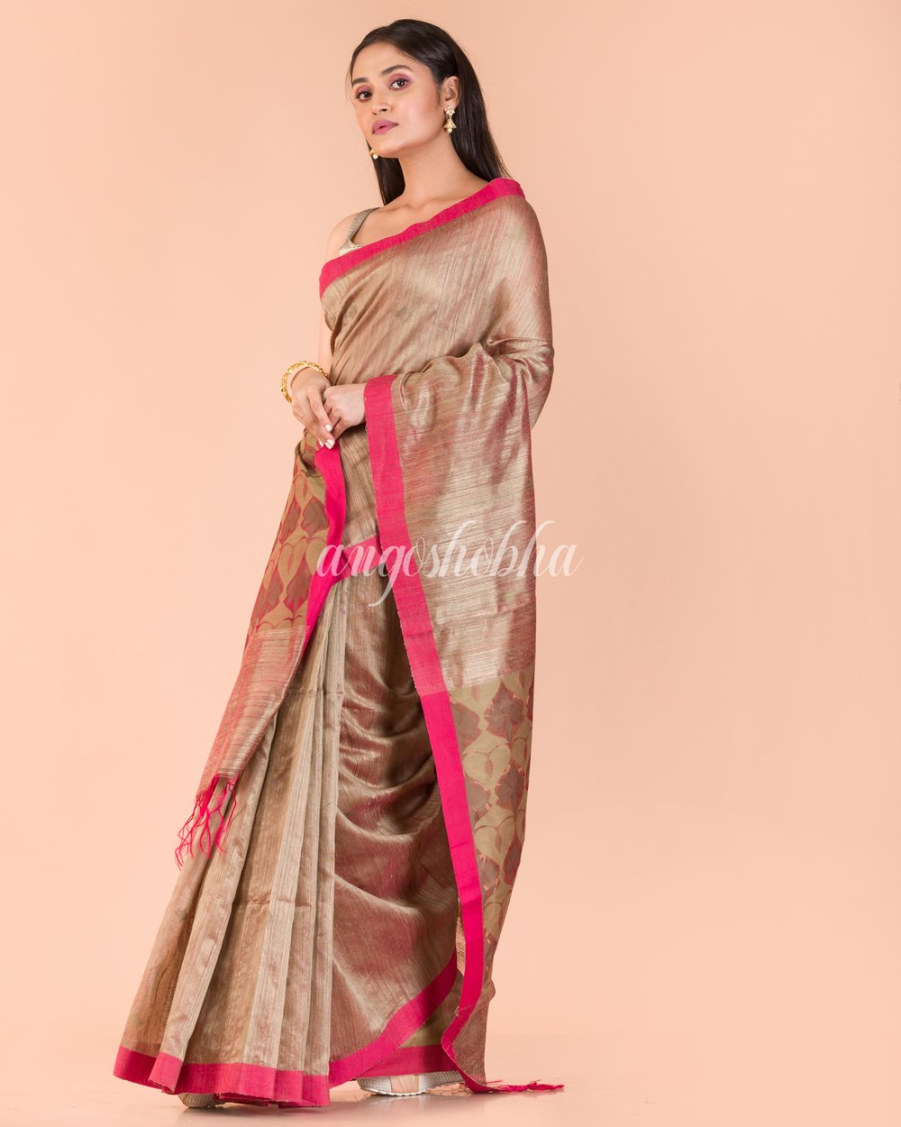 Women's Beige Matka silk Jamdani saree