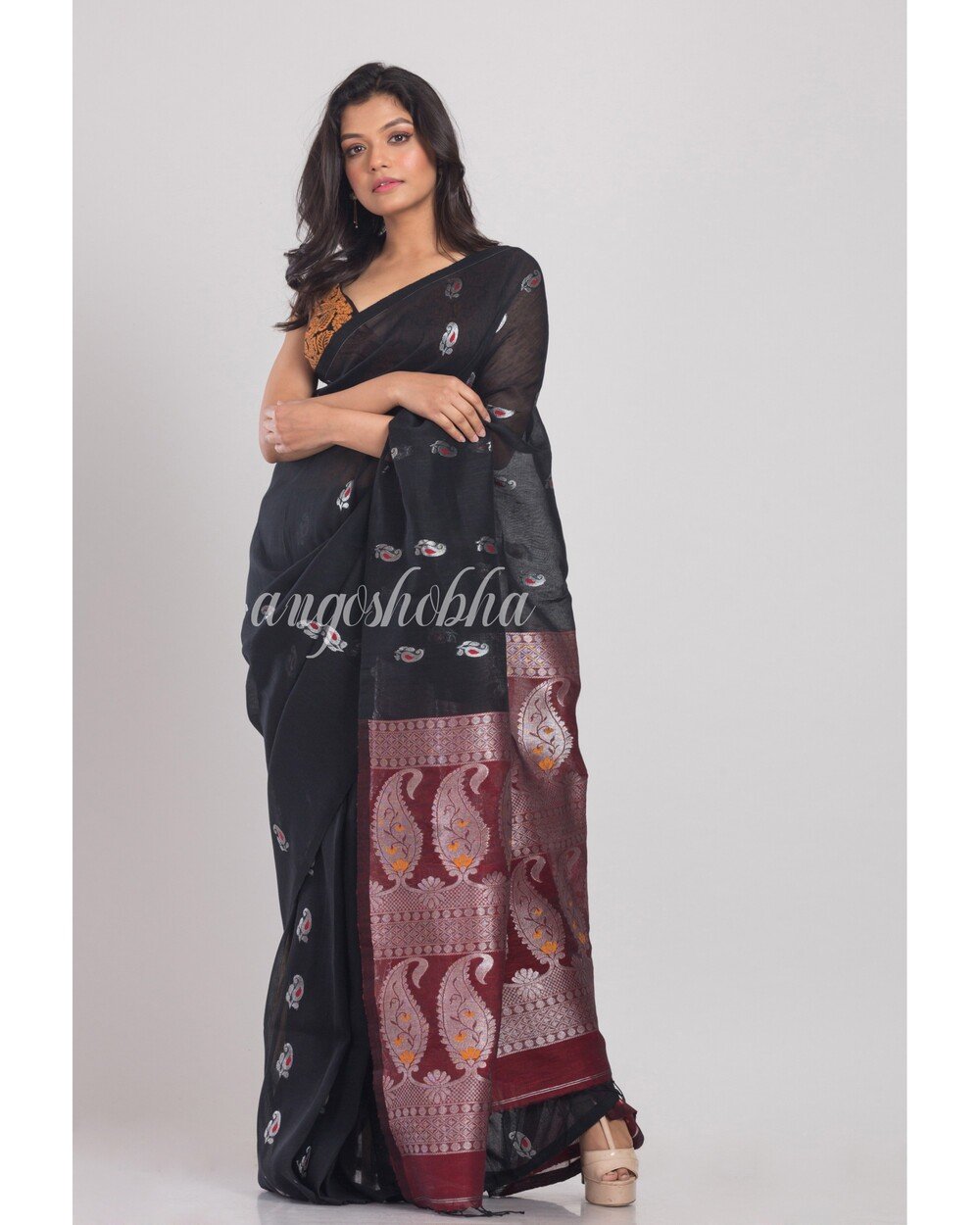 Women's Black Handwoven Linen Saree