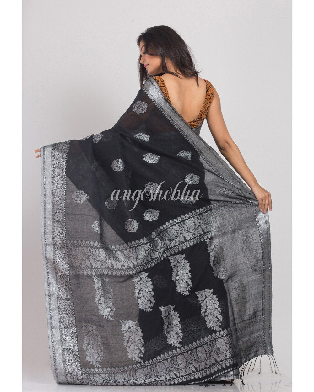 Women's Black Handwoven Linen Saree