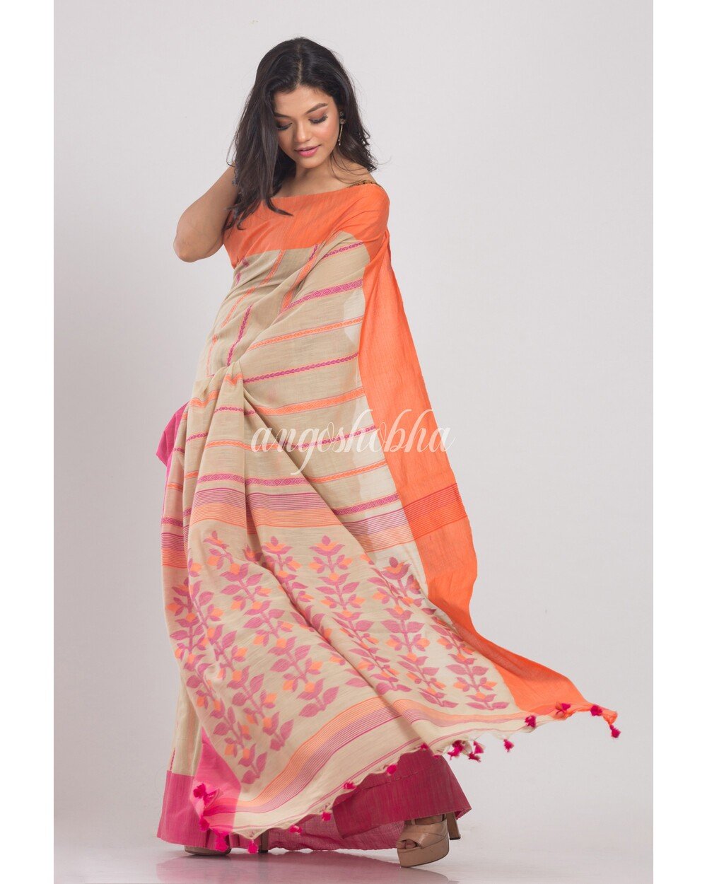 Women's Beige Handwoven Cotton Saree