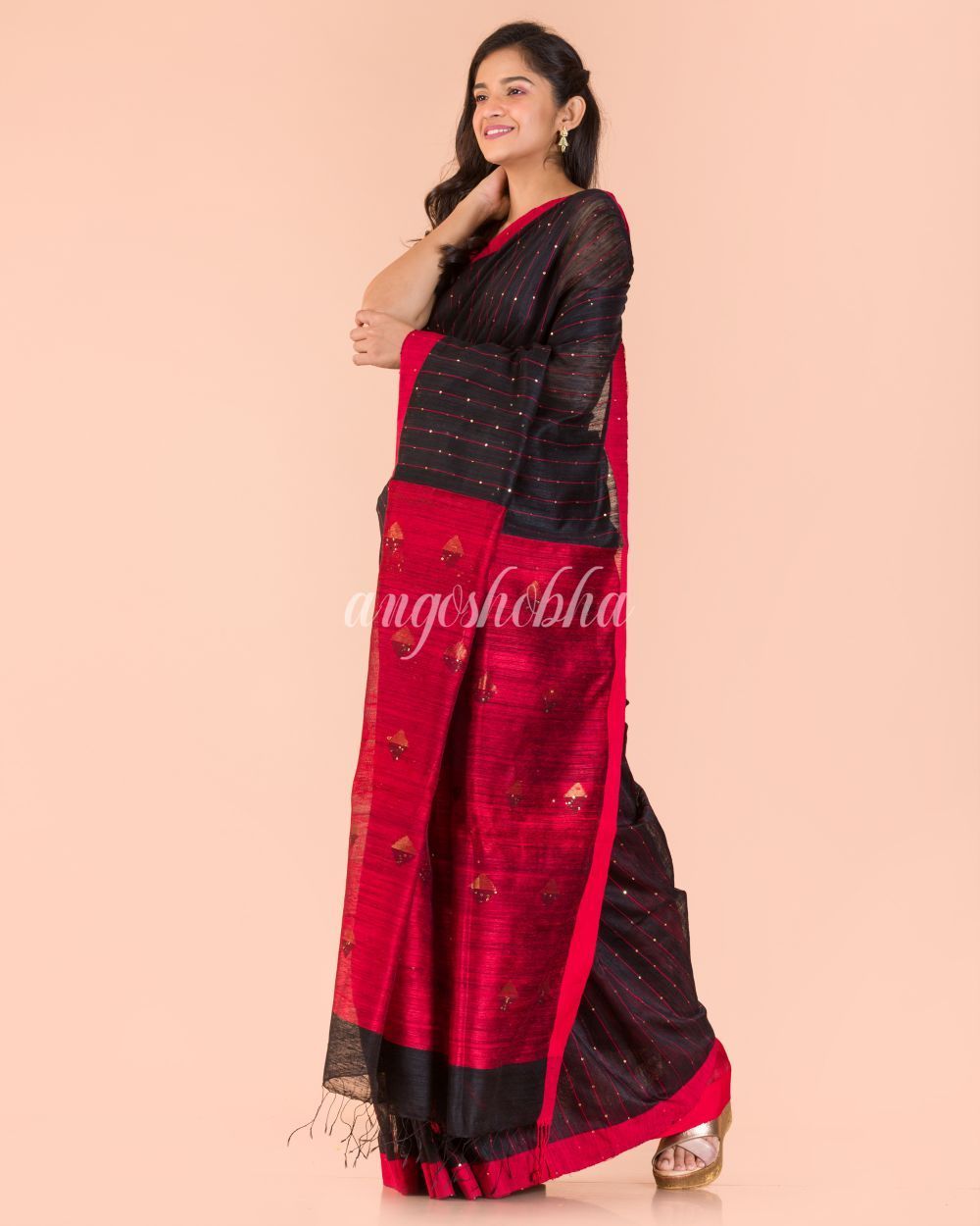 Women's Black Handwoven Matka Silk Saree