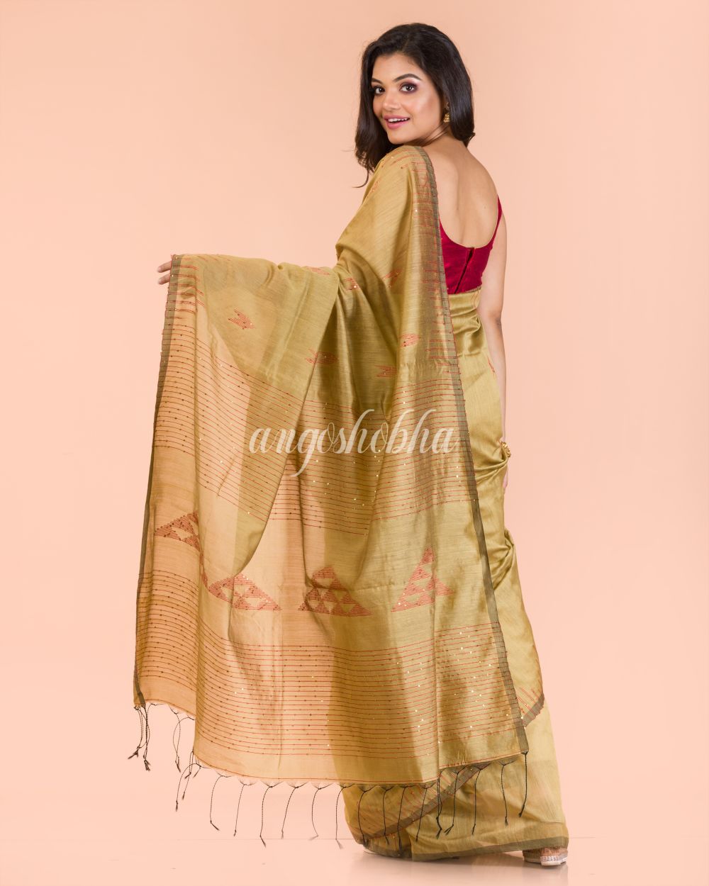 Women's Beige Blended Cotton Sequins Saree