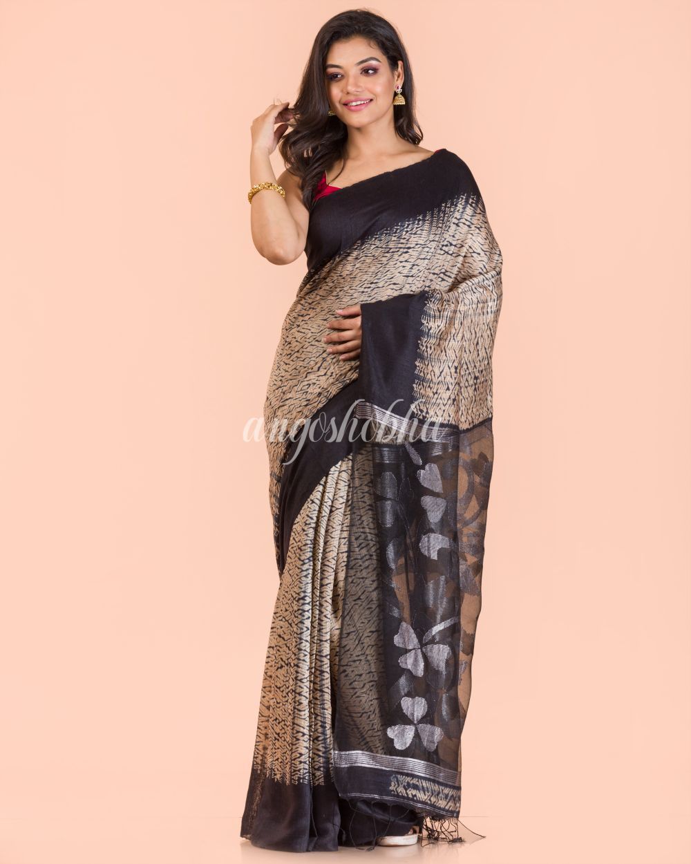 Women's Beige Black Matka Silk Jamdani Saree