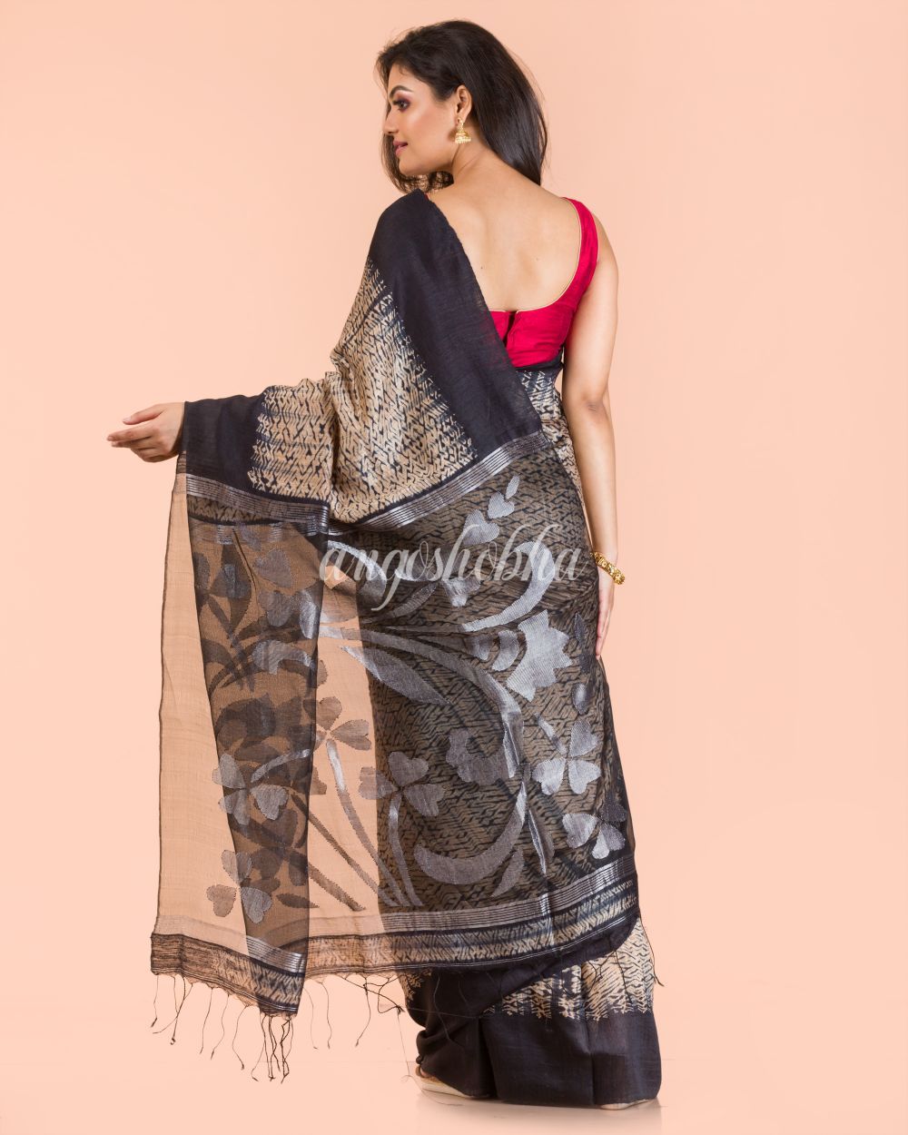 Women's Beige Black Matka Silk Jamdani Saree
