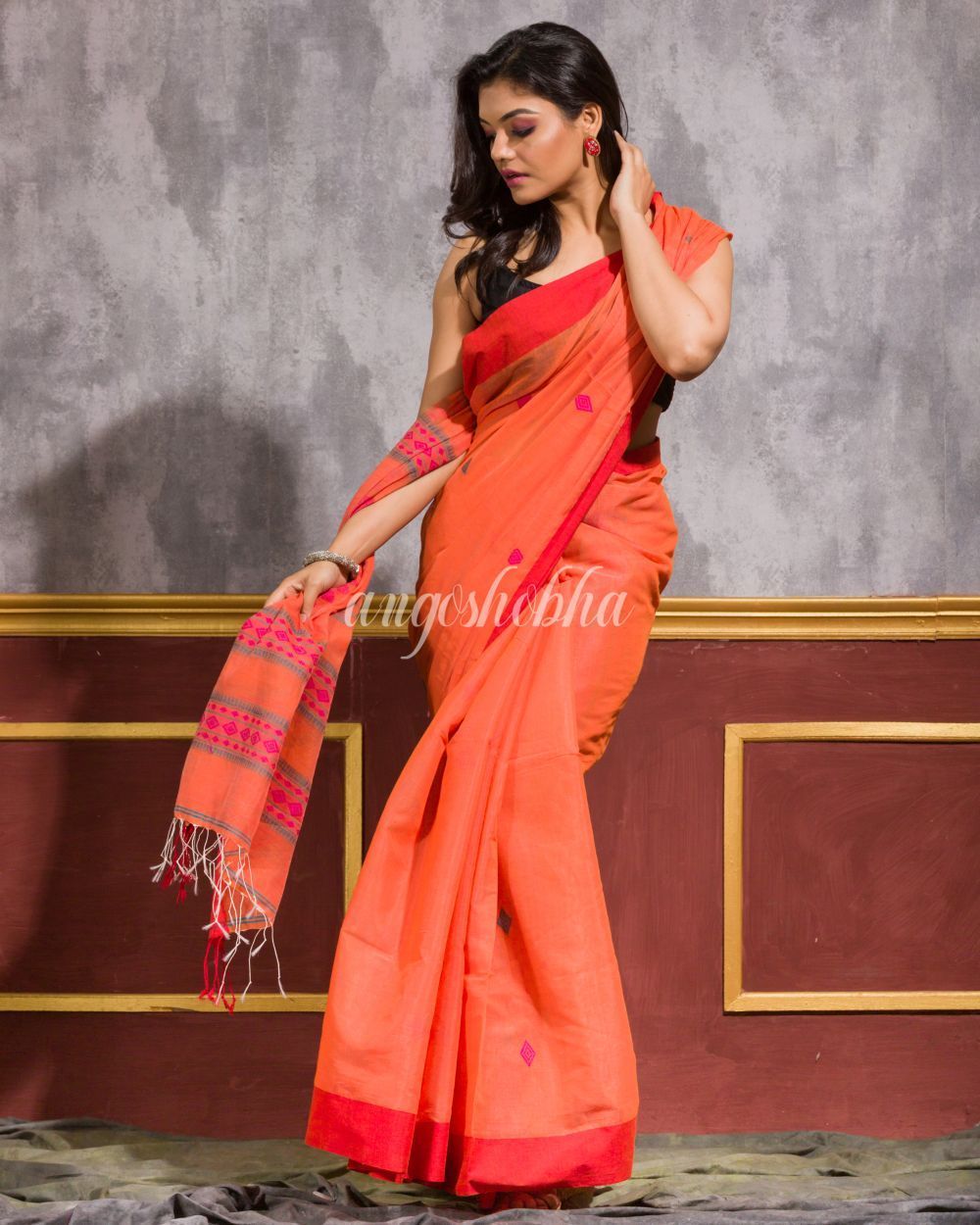 Women's Orange Handwoven Blended Cotton Saree