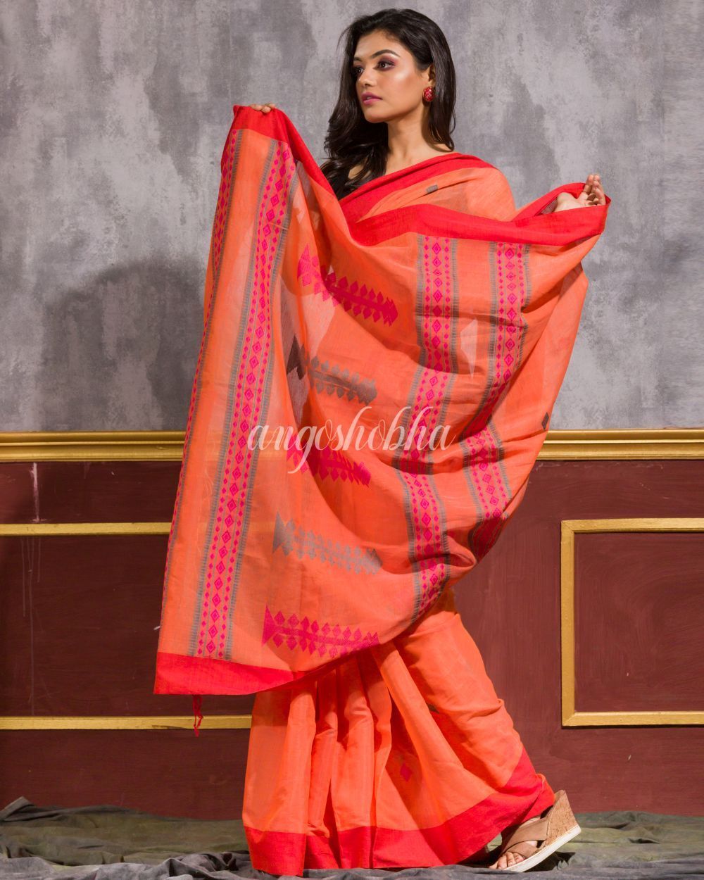 Women's Orange Handwoven Blended Cotton Saree