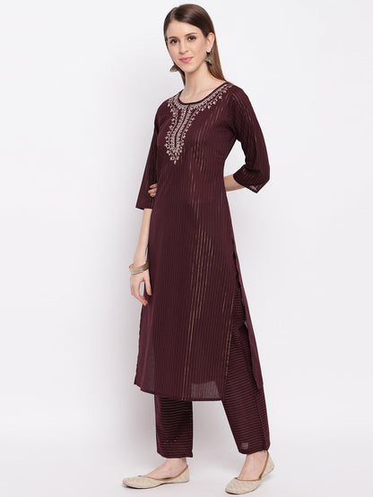 Color_Maroon
