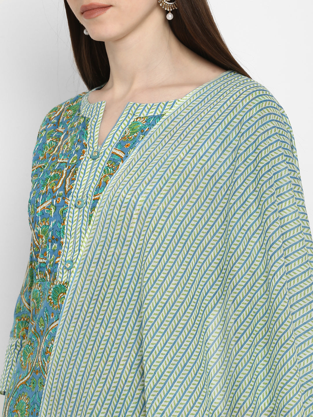Women's Sky Blue Cotton Kurta With Palazzo & Dupatta By Vbuyz (3