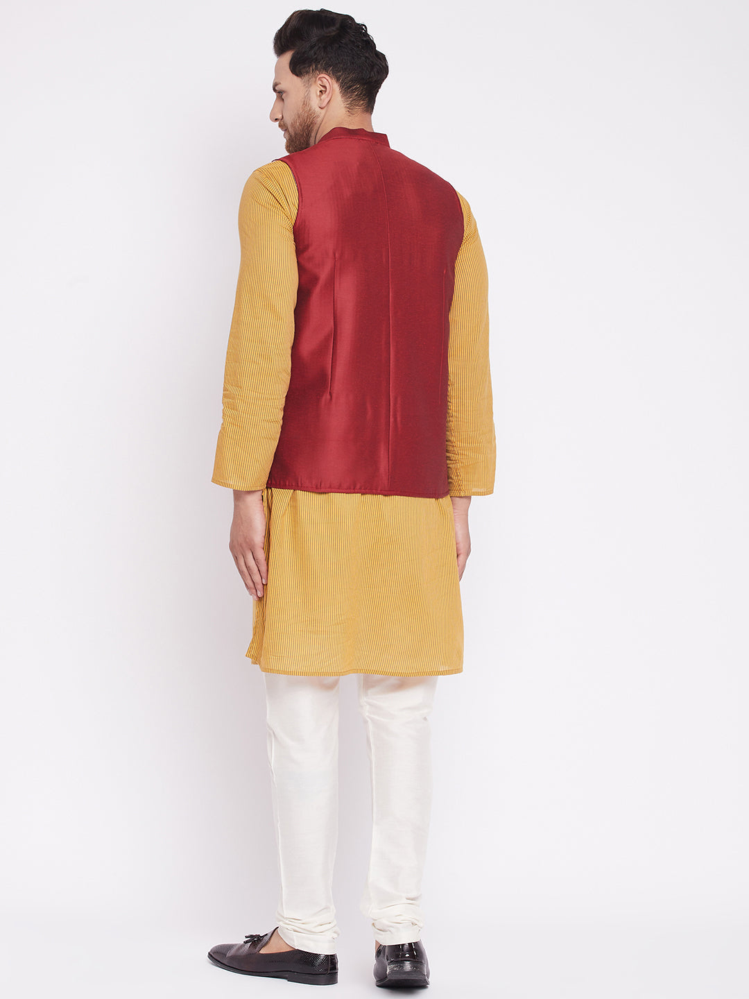 Men's Nehru Jacket With Embroided Insignia Of Lord Ganesh
