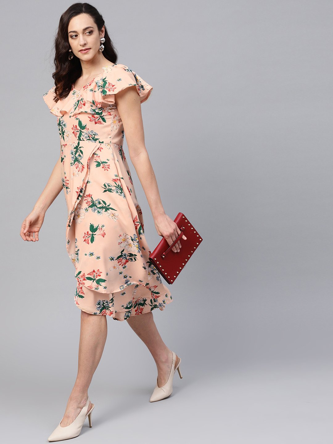 Women Peach Floral Printed by Myshka (