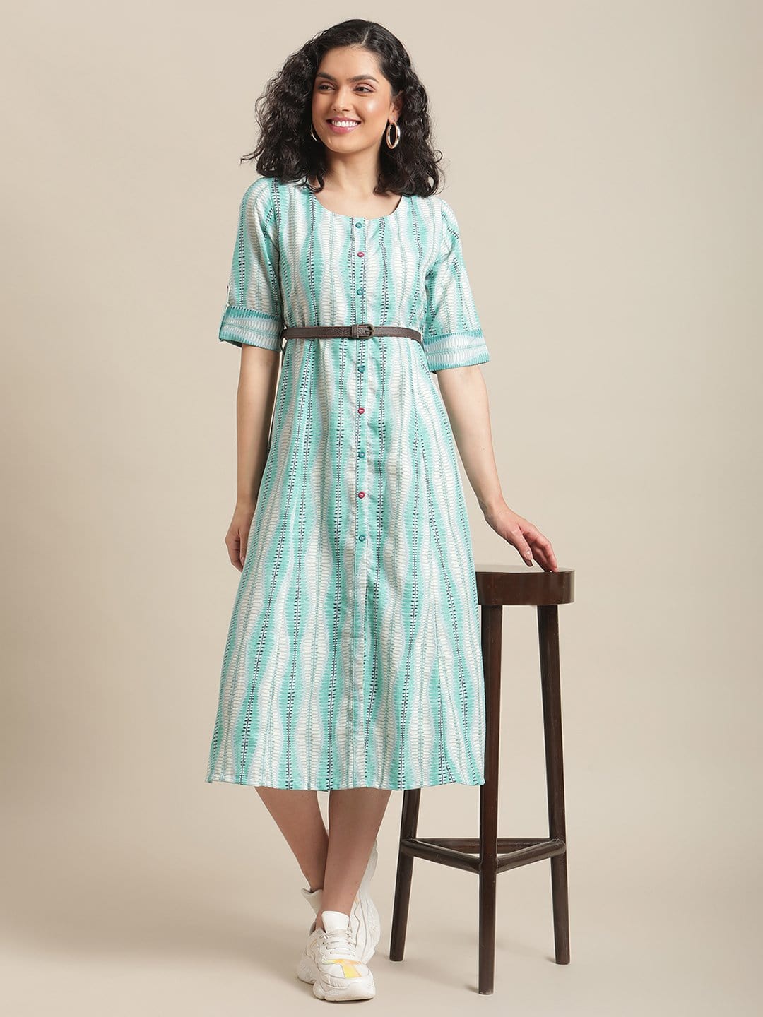 Women's Off-White And Blue Abstract Printed Panelled Kurta With Loops And Leather Belt