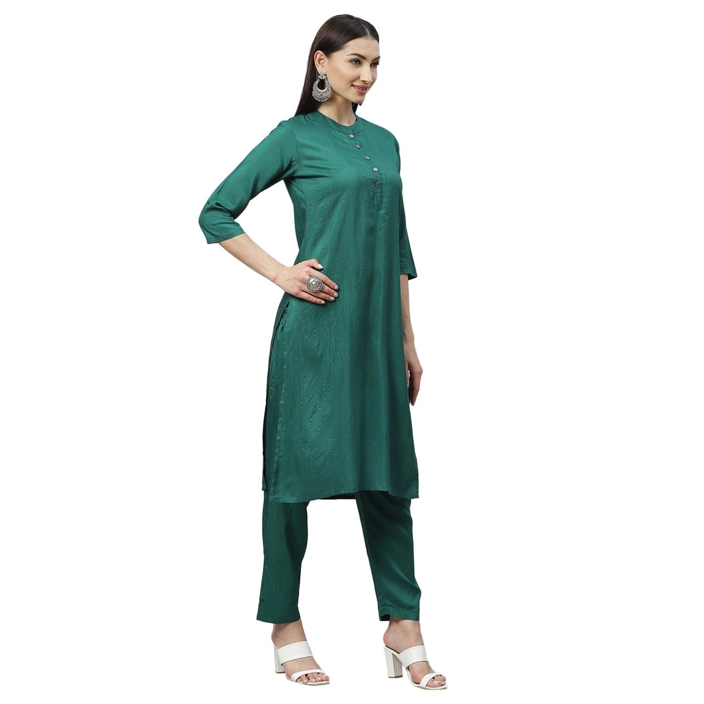 Women's Green Silk Blend Solid 3/4 Sleeve Casual Kurta Pant Dupatta Set