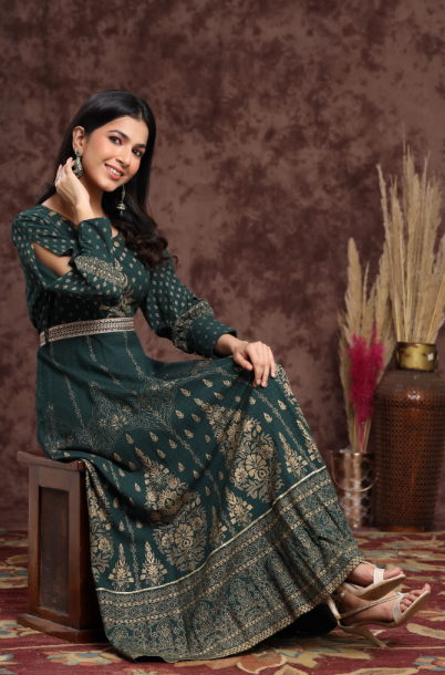 Women's Rayon Printed Flared Dress With Bel