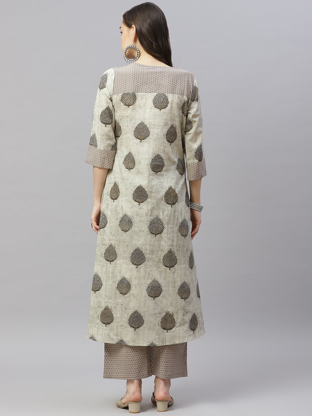 Color_Beige