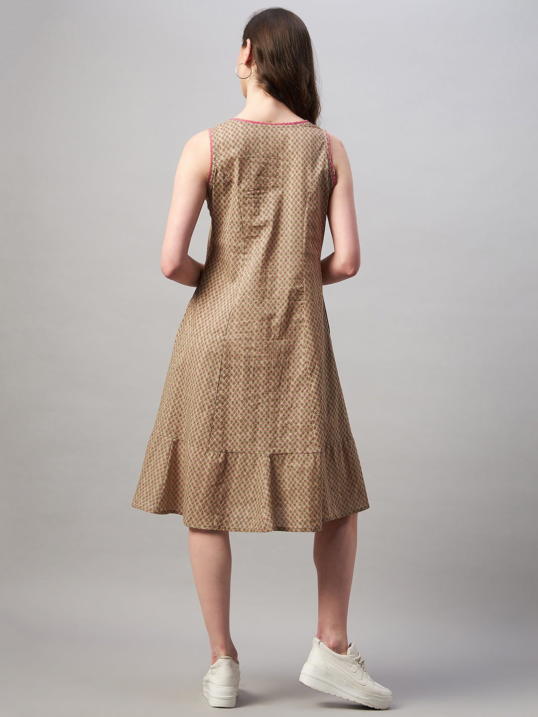 Color_Brown