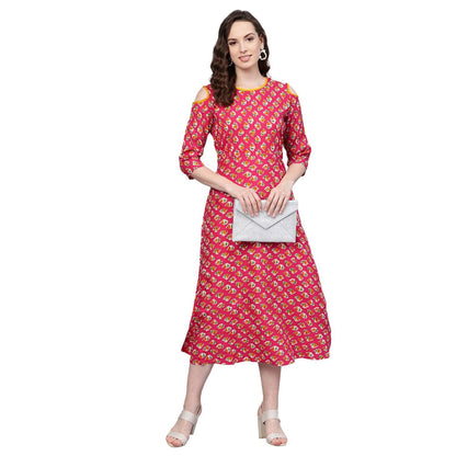 Women's Pink Rayon Printed 3/4 Sleeve Round Neck Casual Dress