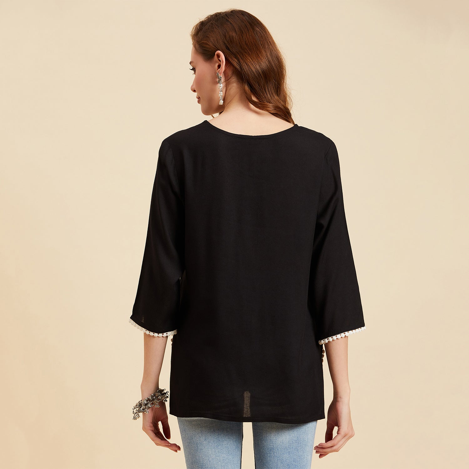 Color_Black