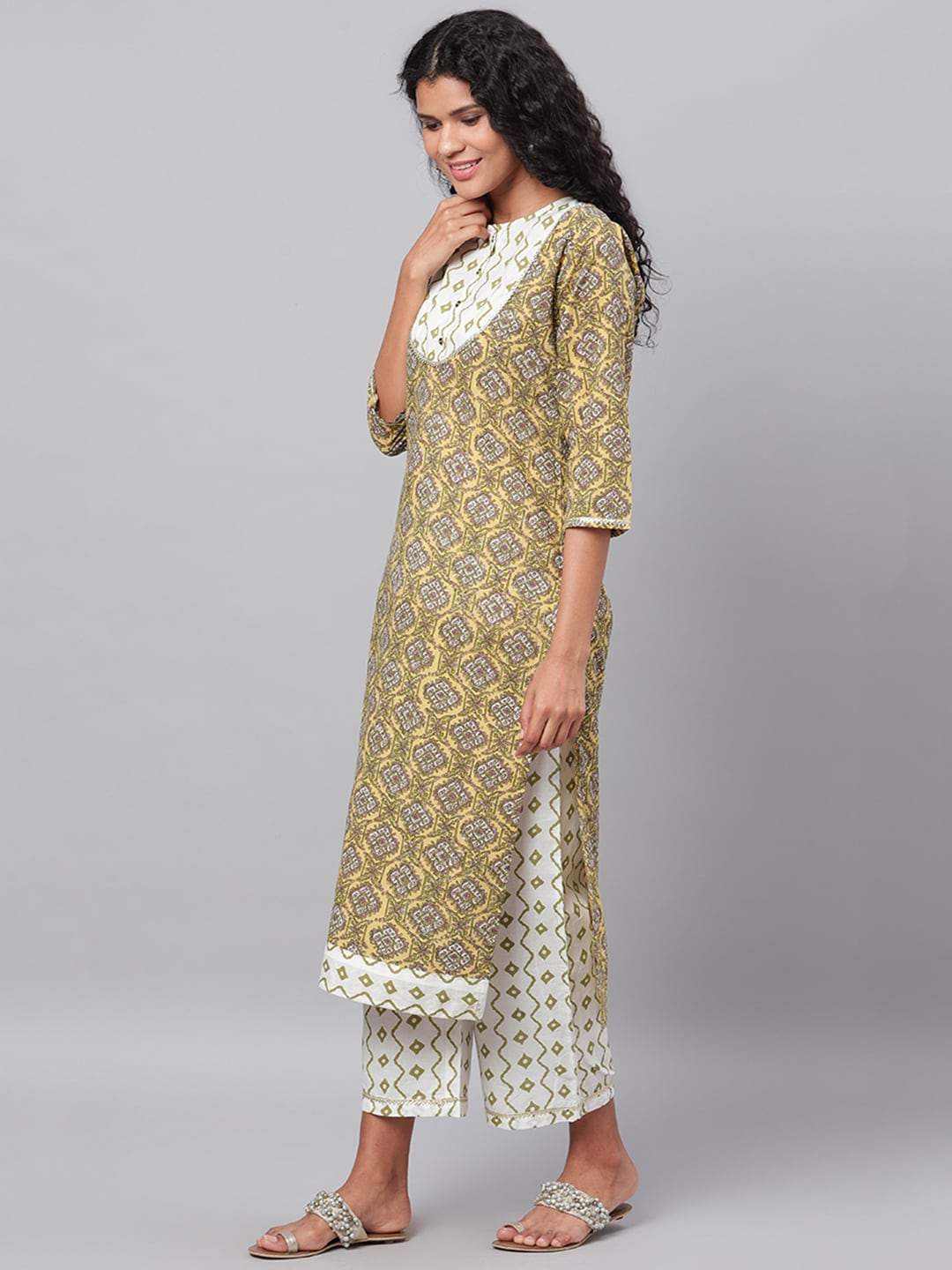 Women's Green Printed 3/4 Sleeve Cotton Round Neck Casual Kurta Palazzo & Dupatta Set