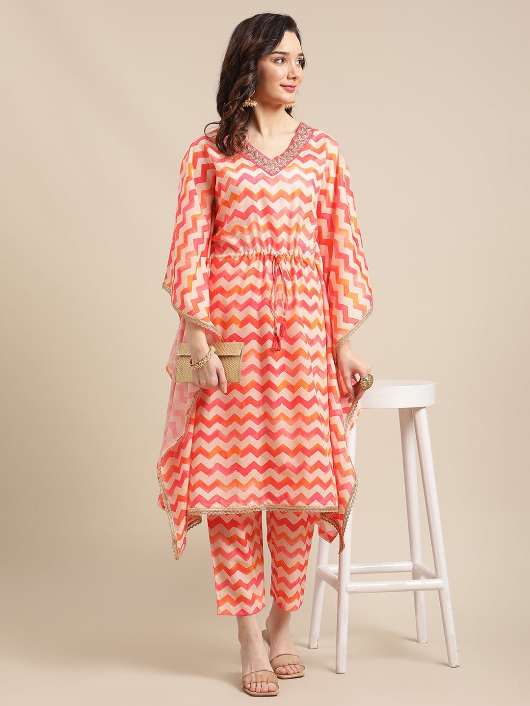 Women's Coral Chivron Printed Kaftan Set Zari Embroidery On Neckline