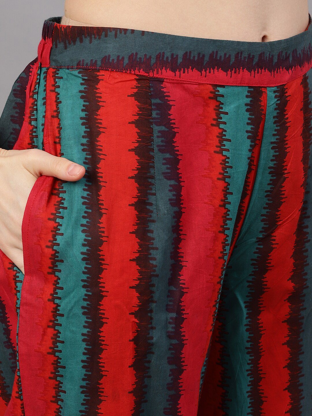Women's  Red & Black Ikat Kurta Set With Dupatta