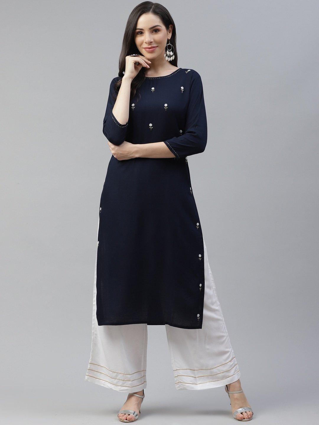 Women's Navy Blue Embroidered Kurta