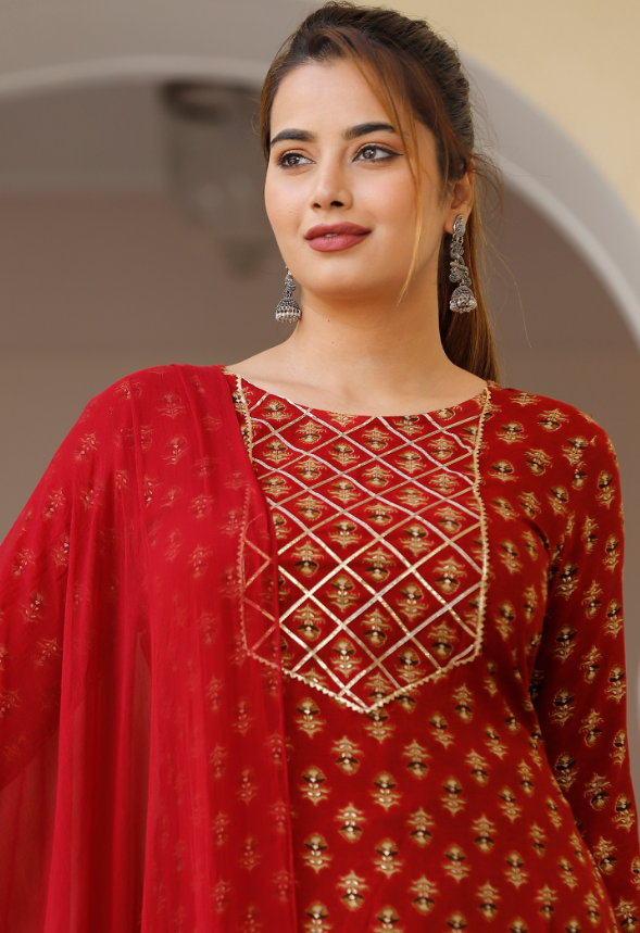 Women's Maroon Straight Kurta with Skirt And Dupatta