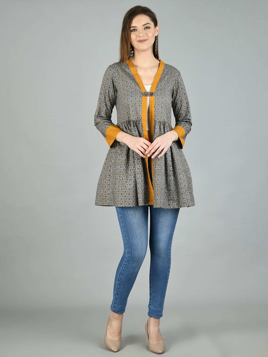 Women's Grey Cotton Printed Full Sleeve V Neck Casual Shrug