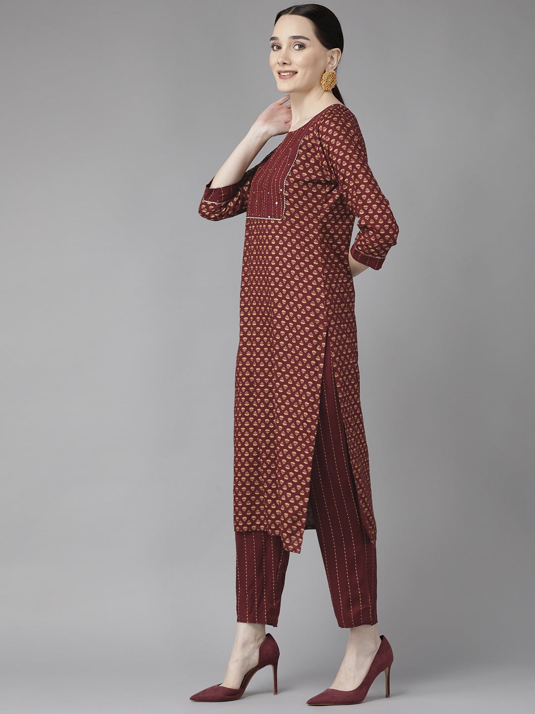 Color_Maroon