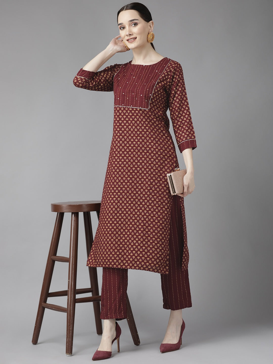 Color_Maroon
